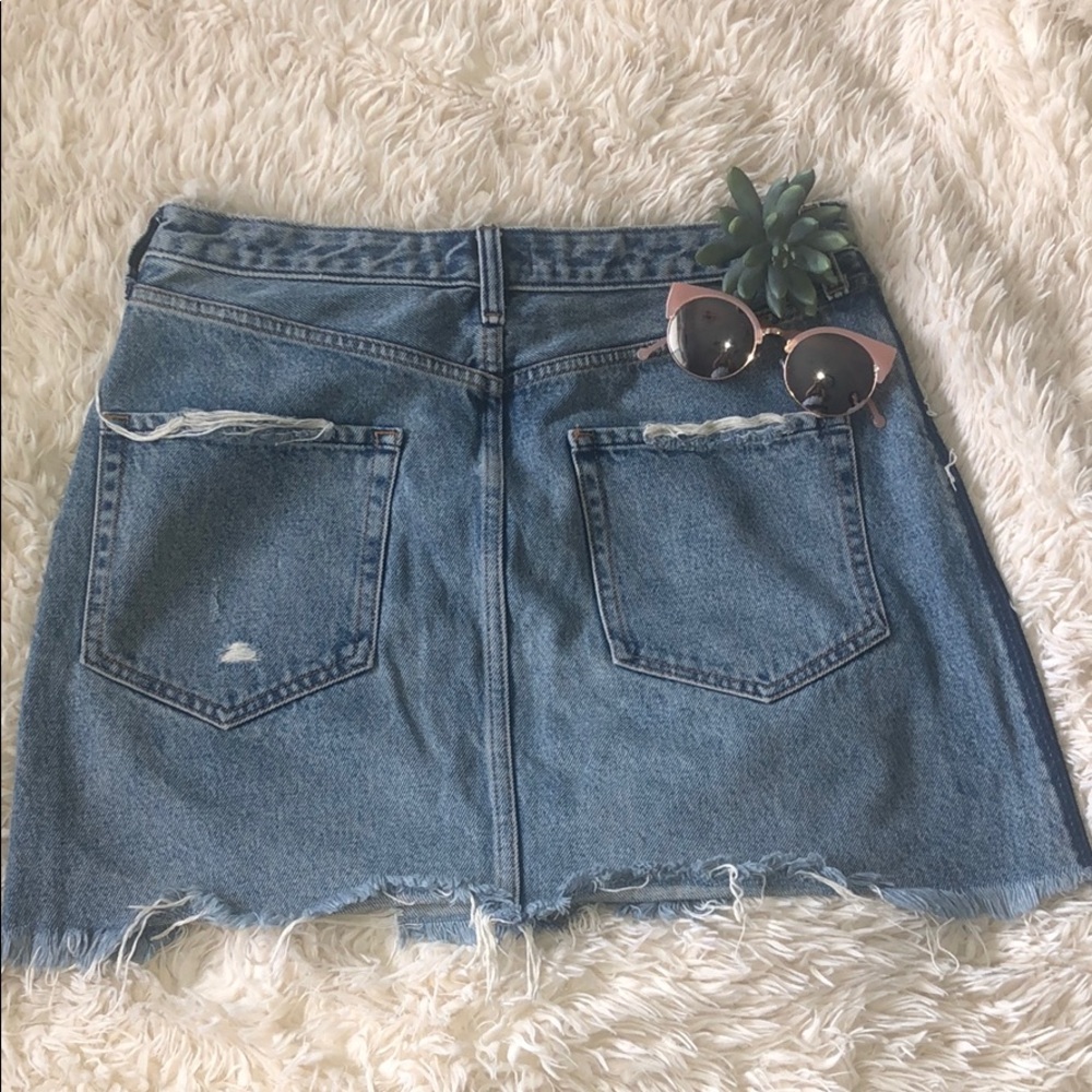 Abercrombie Distressed Denim Skirt- Size 31 - Picture 2 of 4